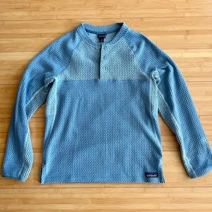 Women’s Patagonia R1 Air Henley size XS